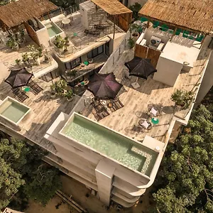 https://naj-tulum.tulum-hotels.net
